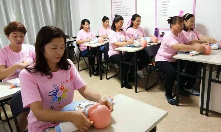 大連愛之翼家政服務 專業守護，讓家更溫馨